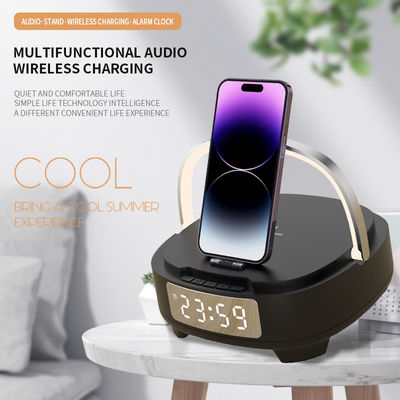 Relógio de alarme multifuncional carregador de telefone Bluetooth alto-falante 15W com luz noturna