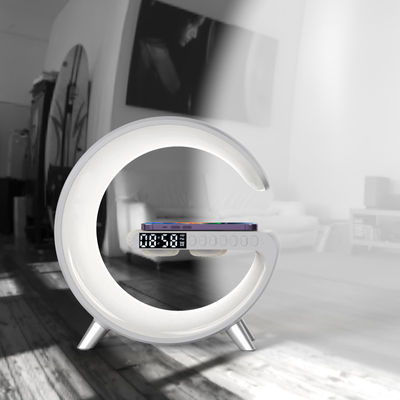 Certificado ROHS 4 em 1 Bluetooth alto-falante Qi carregador 15W com luz de mesa